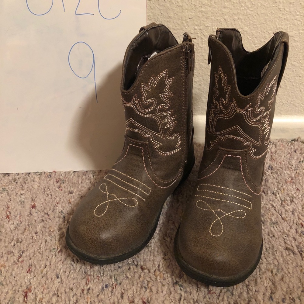 Girls cowboy boots
